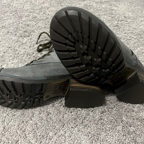 New Taos Crave boots in slate grey. NWOB size 41 - Picture 6 of 8